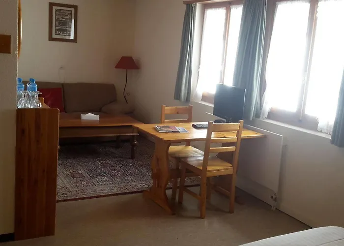 Roc Et Neige Chateau-d'Oex